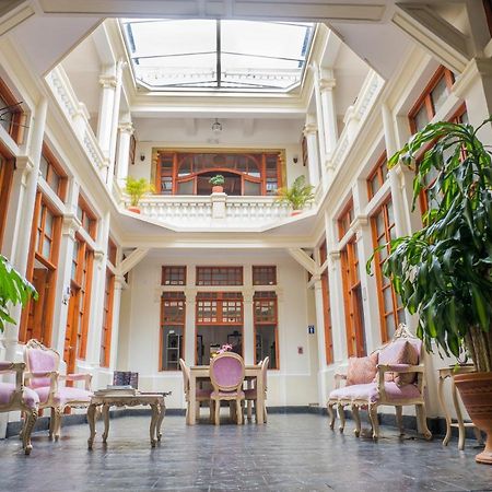 Casona 1914 Quito - Gothic Cathedral View Rooftop住宿加早餐旅馆 外观 照片