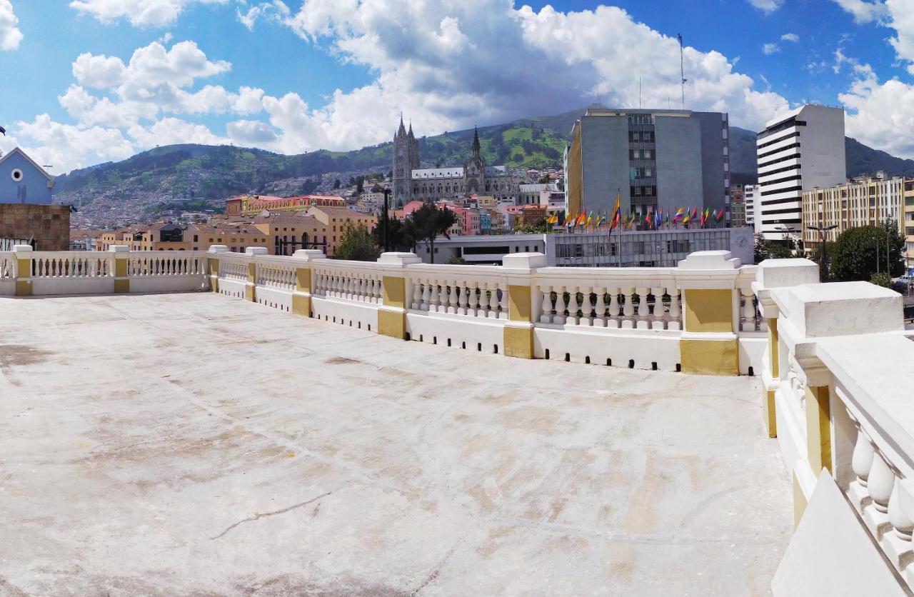 Casona 1914 Quito - Gothic Cathedral View Rooftop 外观 照片